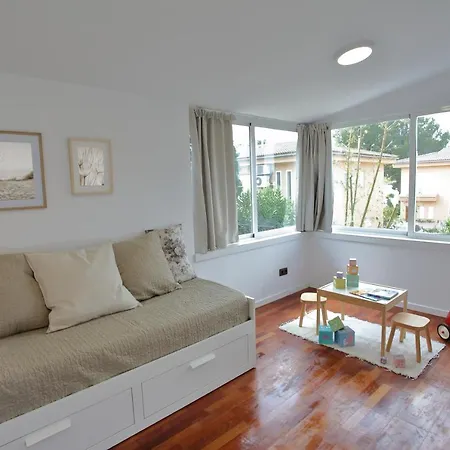 Villa Tropical Garden, With Pool Near The