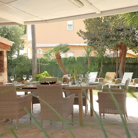 Villa Tropical Garden, With Pool Near The